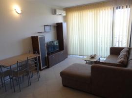 Oasis Beach Home Four, מקום אירוח בשירות עצמי בלוזנץ