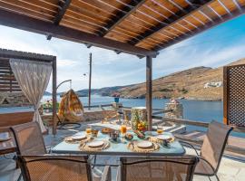 Arel luxury house, hotel s parkiralištem u gradu 'Kythnos'