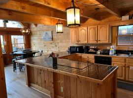 Classy Bear Cabin, khách sạn thân thiện với thú nuôi ở Gatlinburg