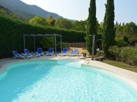 Le Jardin des Gorges, hotel u gradu 'Belvianes-et-Cavirac'