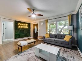 Gametime! Walk to Cowboys/ Rangers Stadium, ubytov&aacute;n&iacute; v soukrom&iacute; v destinaci Arlington