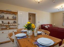 Cosy coach house in historical Tetbury, apartment in Tetbury