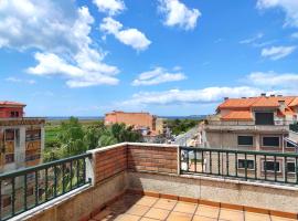 Desconectaengalicia Ático La Lanzada, pet-friendly hotel in A Lanzada