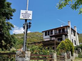 Maronia Luxury Villa, hotelli kohteessa Maróneia lähellä maamerkkiä Ancient Strymi