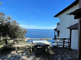 Double studio room with two single beds, hotel v destinaci Tsagarada