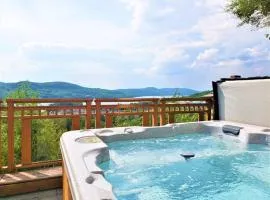 ALTITUDE 170-2 / PRIVATE Hot Tub on HUGE Terrace