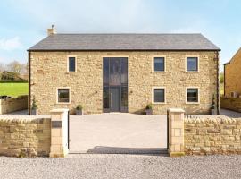 Archstone House, holiday home in Blackburn