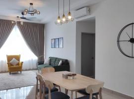 Fatih Amani Guesthouse with Playstation PS3, holiday rental in Kajang