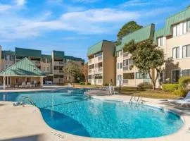 Classy & comfortable condo!