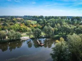 ARK Village Liberland