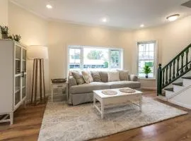 The Beach Pad- A Luxury Sylvan Getaway