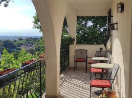 Villa Zdenko Apartment with Sea view, alojamento para férias em Rovinj