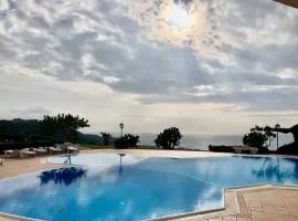 A View 2 Sea