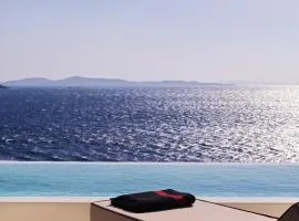 Kouros Hotel & Suites