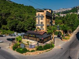 Le Caravelle Beirut – hotel dla rodzin w mieście Rujūm