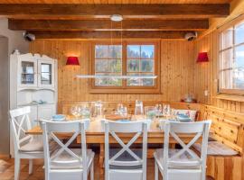 Cosy Family Chalet - up to 8 people, cabin in La Tzoumaz
