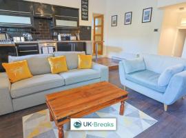 Great location-Pet friendly Contractors welcome, hotel in Whitehaven