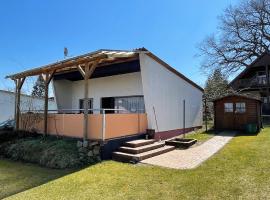 Gemütlicher Bungalow an der Mecklenburgischen Seenplatte, vakantiewoning aan het strand in Jabel