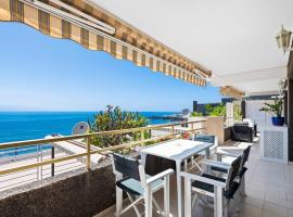 Spacious apart with large terrace,5 min beach, מלון ידידותי לחיות מחמד בפוארטו דה סנטיאגו