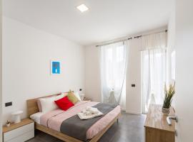 KHL APARTMENTS, hotel in Milan