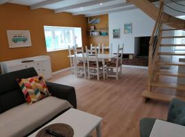 Maison centre bourg, 6 pers, 5 minutes de la plage, hôtel à Plomeur