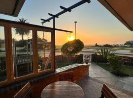 Seaview Family Cottage, feriehus i Swakopmund