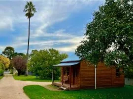 Willunga Gallery Cabins