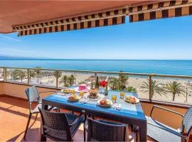 797 HOLIDAY RENTALS - Piso con espectaculares vistas en primera linea de playa