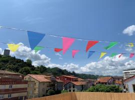 casa loopez Hostel, hostel in Laredo