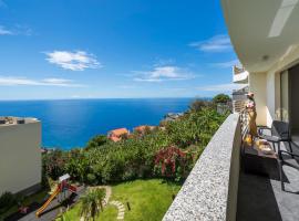 Calheta Victory View by An Island Apart, appartement à Calheta