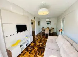 Ótima localização quadra mar e central