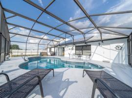 Casa kissimmee A MINUTOS DE DISNEY y piscina privada, hotel i Orlando