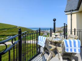 Beachcombers Apartments, apartment in Newquay