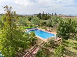 Maison avec piscine et grand jardin 1 hectare