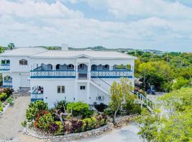 Villa Serenity by the Water, hotel keluarga di Providenciales