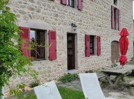 Se reconnecter à la nature au gîte 3 étoiles de Montager à Saint André de Chalencon