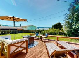 The Mint At Hood Canal، فندق في Lilliwaup