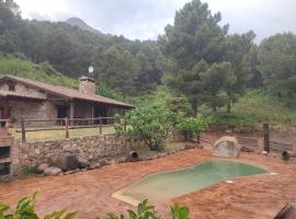 Casa Rural Refugio Los Perdigones, casă la țară din El Arenal