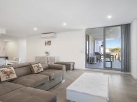 Oceans Edge #19 Short Walk To Beach , Shops and Cafes Accom Holidays, hotel v destinaci Terrigal