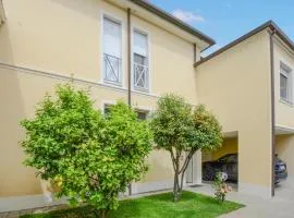 3 Bedroom Lovely Home In Marina Di Pietrasanta