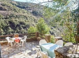 2 Bedroom Amazing Home In Olargues, villa in Olargues