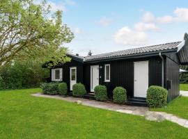 2 Bedroom Pet Friendly Home In Hornbk: Hornbæk şehrinde bir kiralık tatil yeri