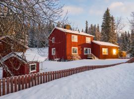 The bear's den, stuga i Håkafot