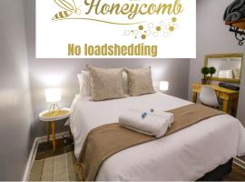 The Honeycomb 2, Pension in Kimberley