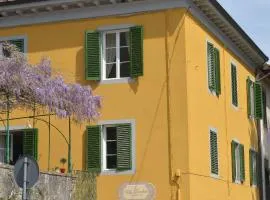 Villa Lucchesi