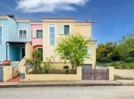 casa vacanza Luciano, casa de férias em Tortolì