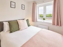 Host & Stay - Cayton Bay Cottage