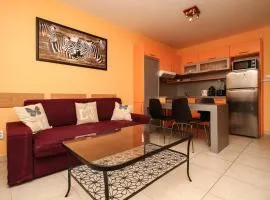 409 - Vízparti lakóparkban teljes panorámás, modern 2 hálószobás apartman