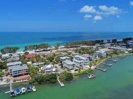 Mermaid's Landing managed by Beach Retreats