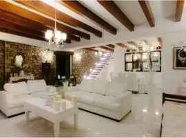 White Diamond Villa